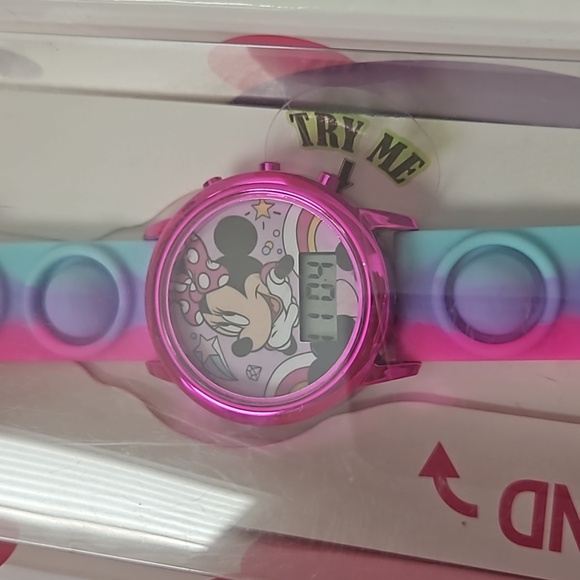 NEW Popper Strap LCD Minnie Mouse Watch - Picture 6 of 6